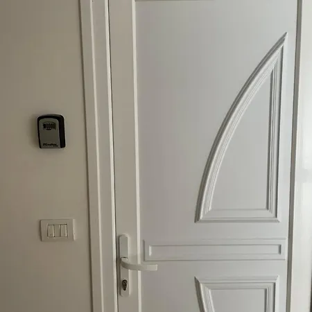 Qielli Mes Pallateve 1 Apartment